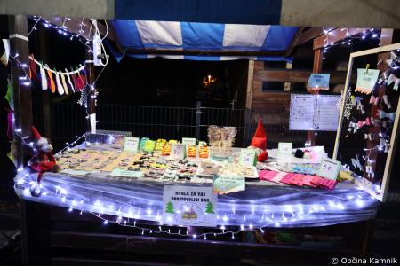 Miklavžev koncert na Osnovni šoli Toma Brejca napolnil dvorano do zadnjega kotička (1)